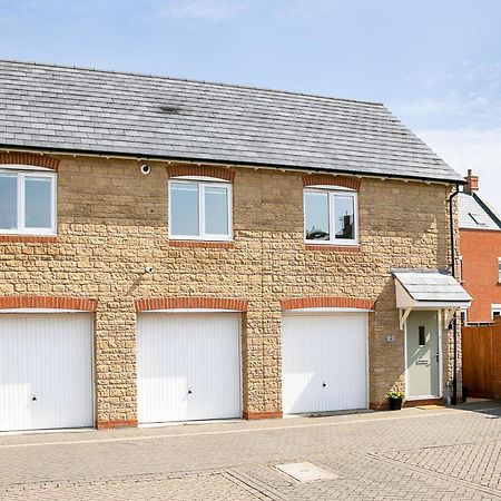 Coach House & Hot Tub Nr Bicester Village Exterior photo